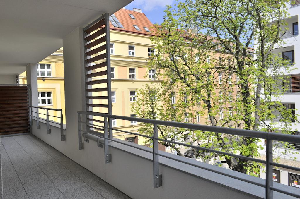 Bright Spacious Apartment