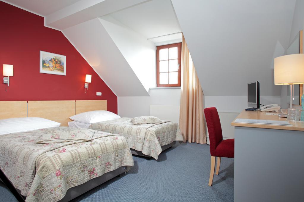Hotel Chvalska Tvrz