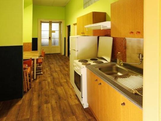 Hostel A Plus & *