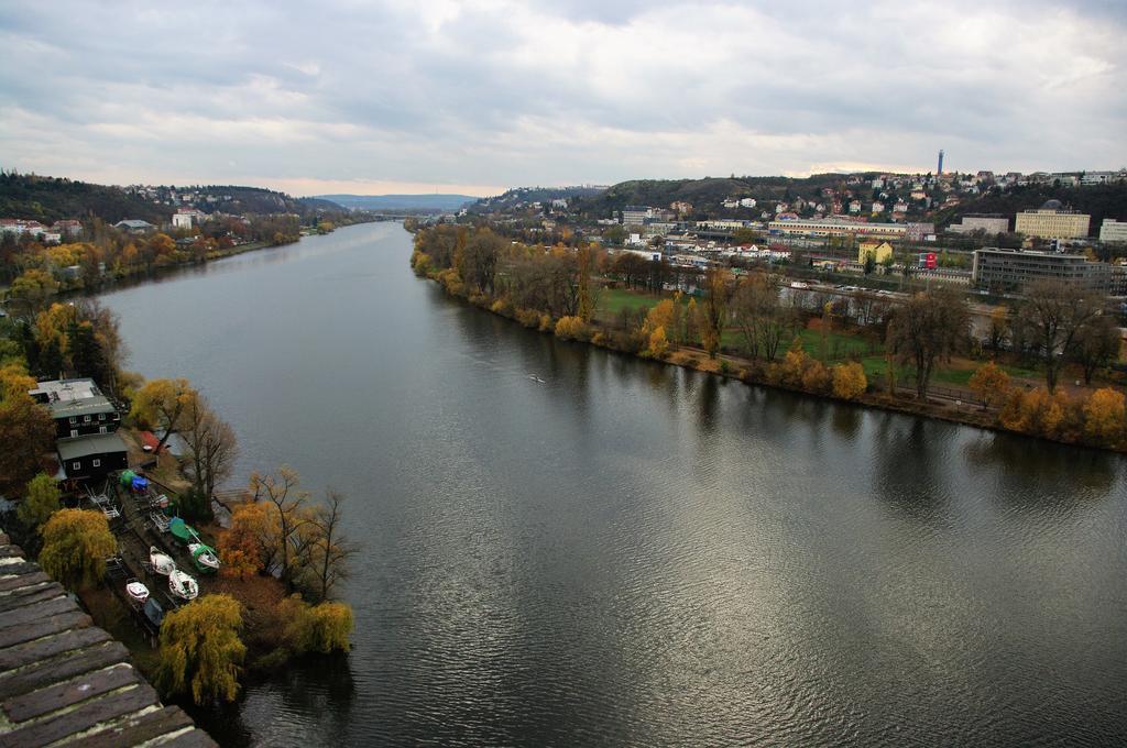 Apartment Spacious View Prag