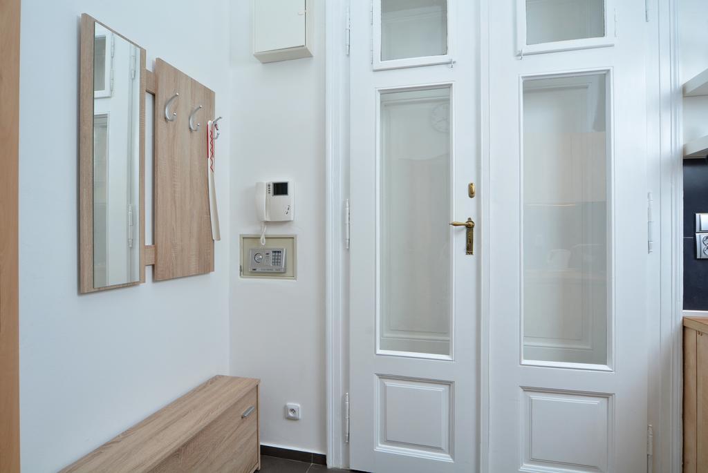 Apartment Opatovicka *