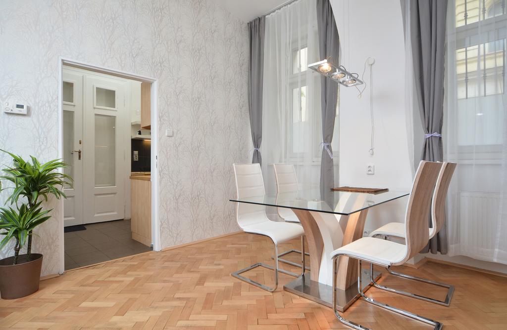 Opatovicka Apartment