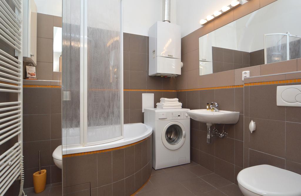 Opatovicka Apartment *