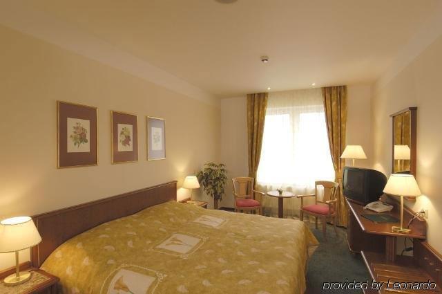 Ea Rokoko Hotel