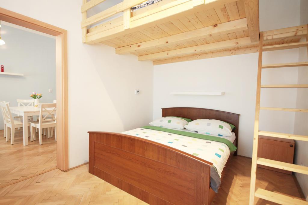 Apartment In Vinohrady Prag