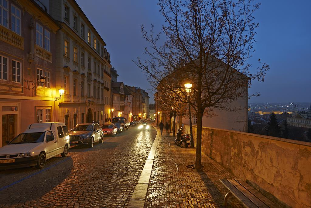Apartment Golden Apple Prag