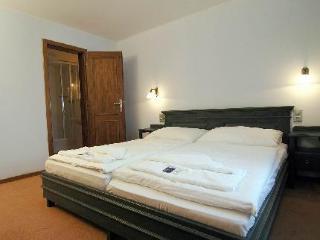 U Cervene Zidle - Red Chair Hotel Prag