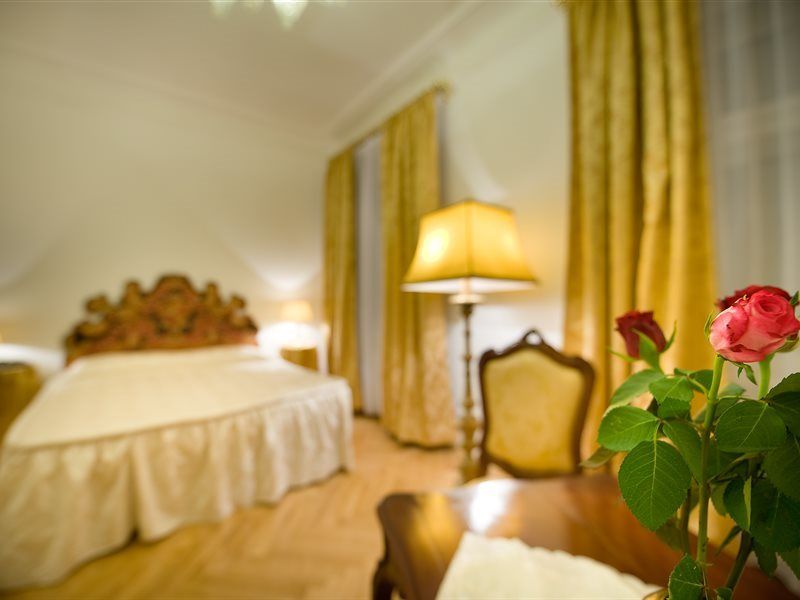 Hotell Charles Bridge Palace Prag