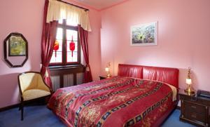 Hotell U Pava 4*