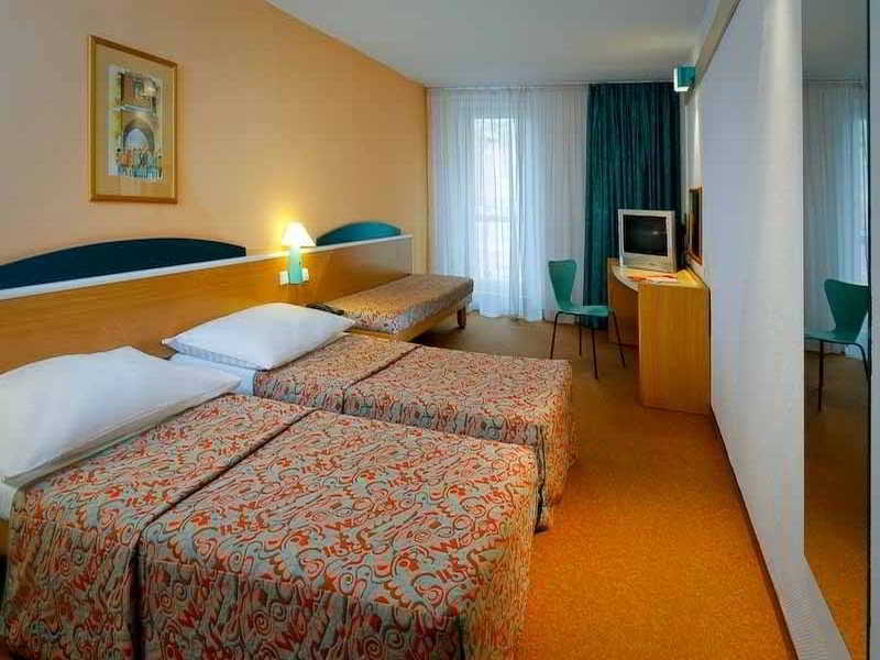 Pentahotel 4* Prag