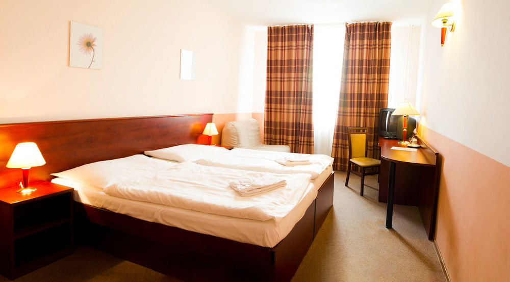 Inturprag Hotel 3*