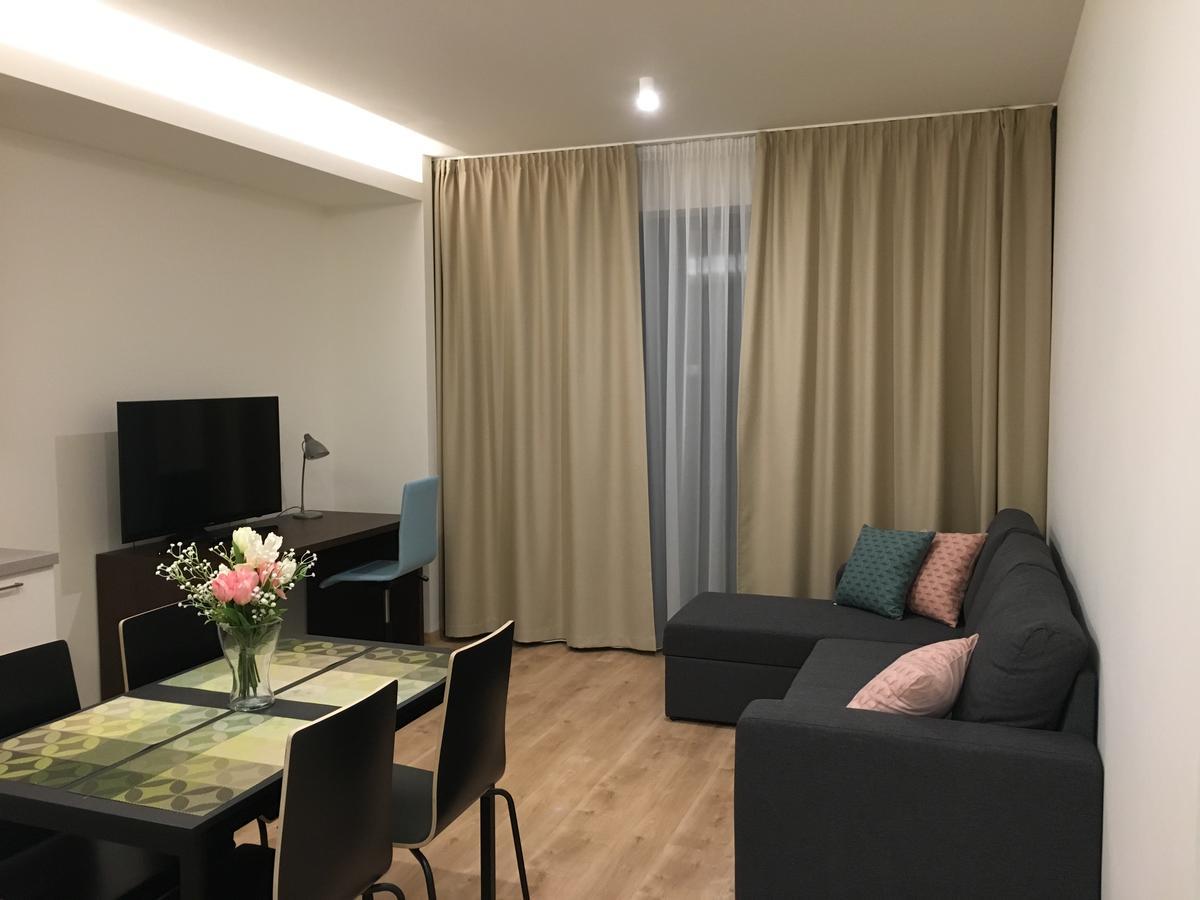 Glory Luka Living Apartment