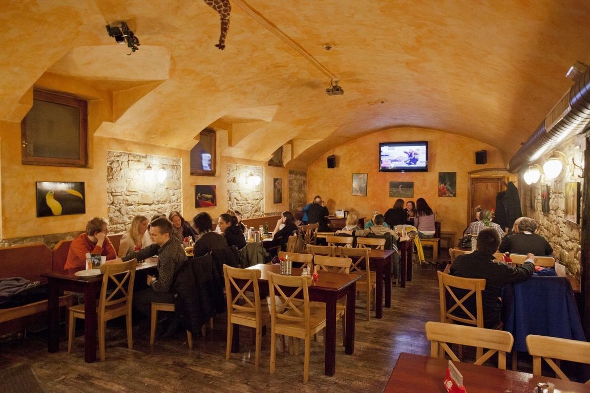Hostel A Plus & *