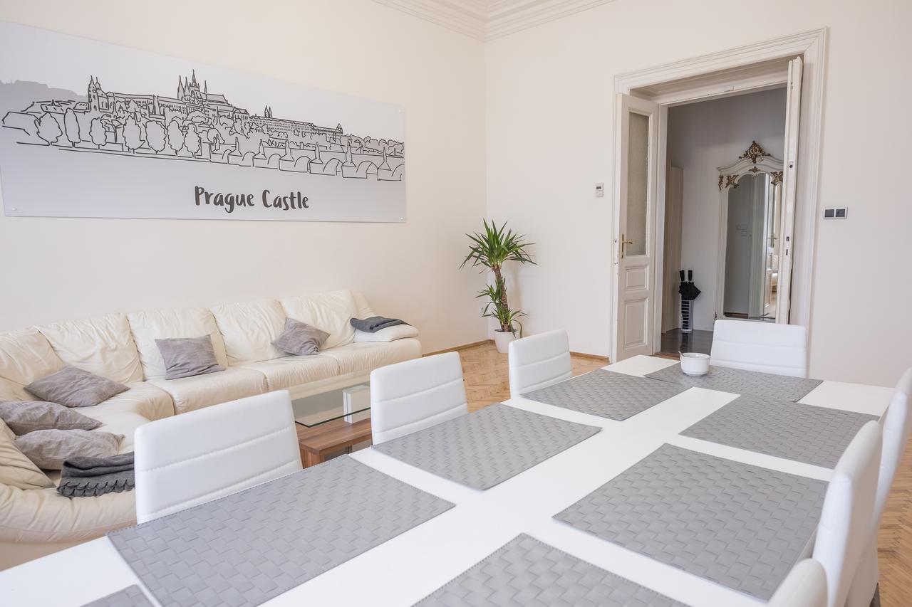 Apartment Resslova By The Dancing House Prag