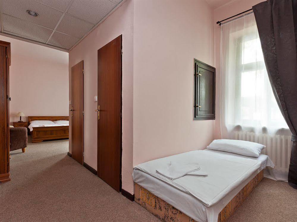 Hotel Branik 3*