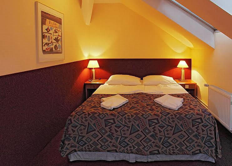 A Plus & Hostel Prague