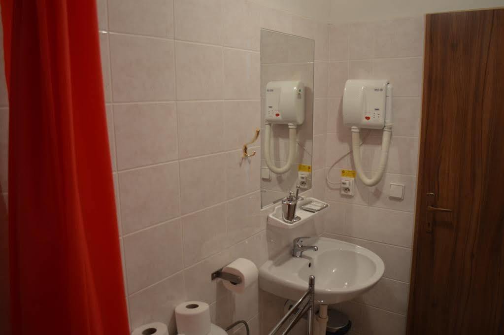 Hostel A Plus & Prague