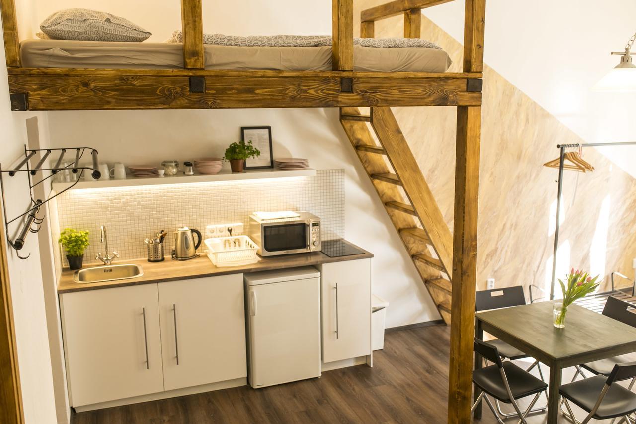 Freedom Rooms & Apartments