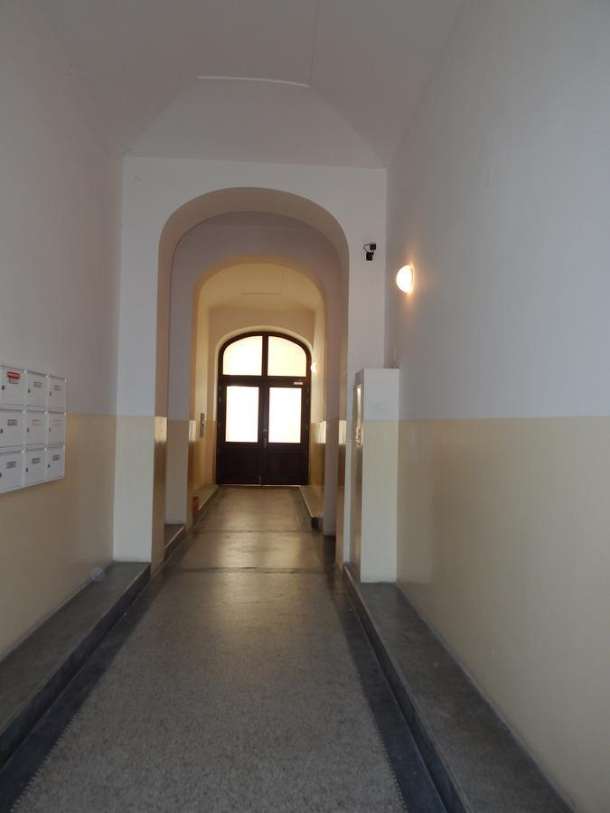 Joystayone Prag