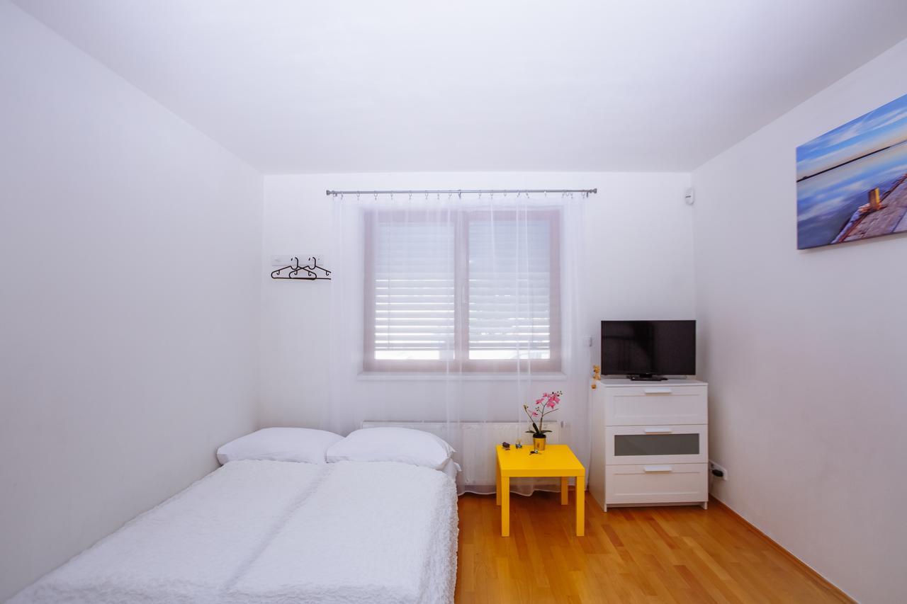 Beautiful In Apartment Prague