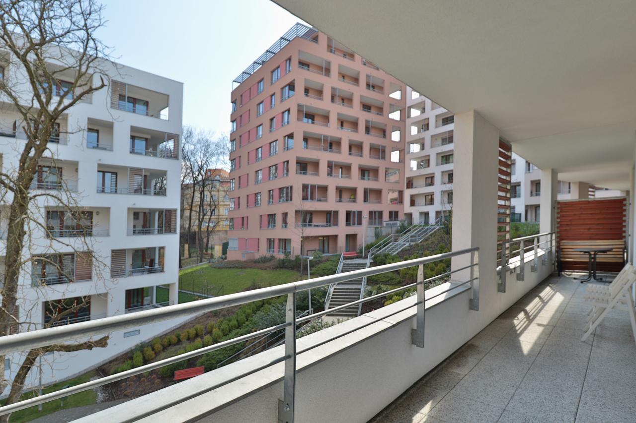 Apartment Bright Spacious