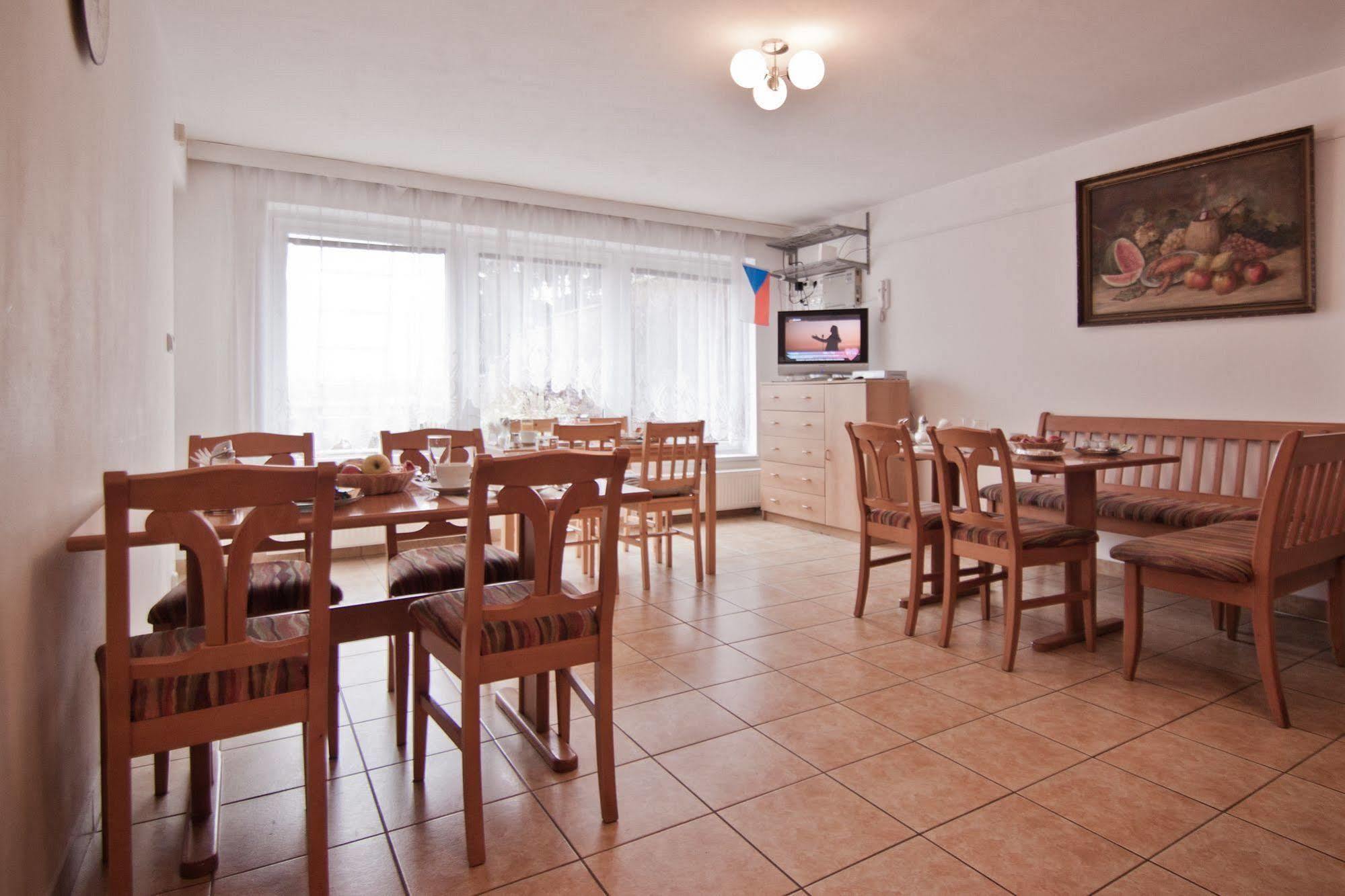 Nika Penzion 3*
