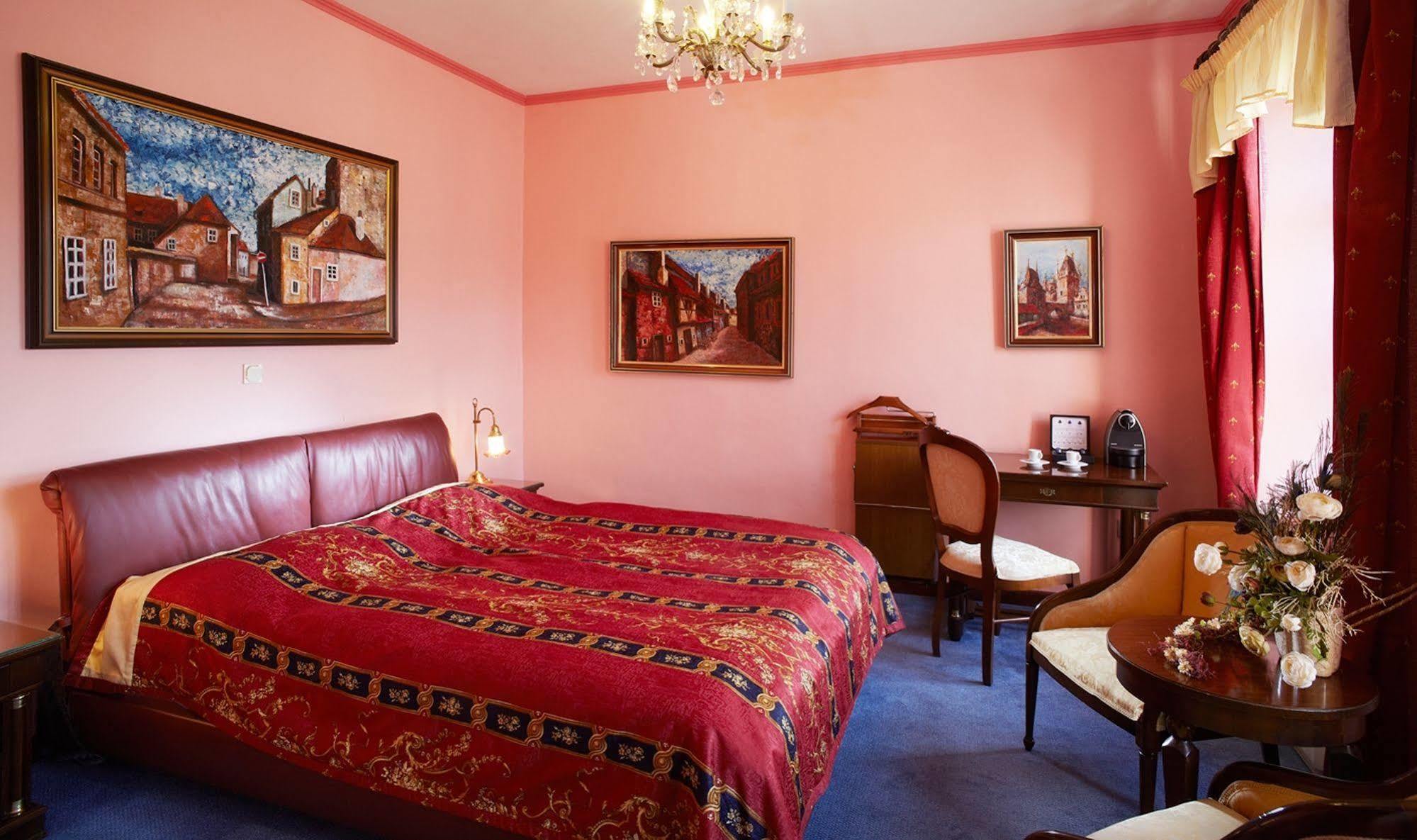 Hotell U Pava Prag