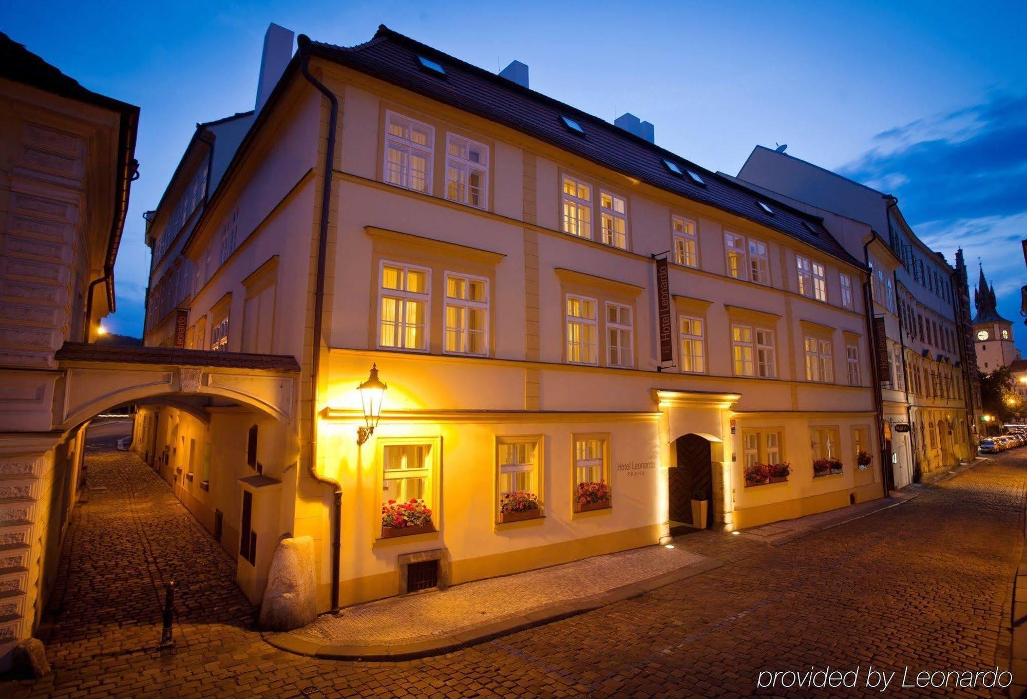 Bookquet Hotel 5*