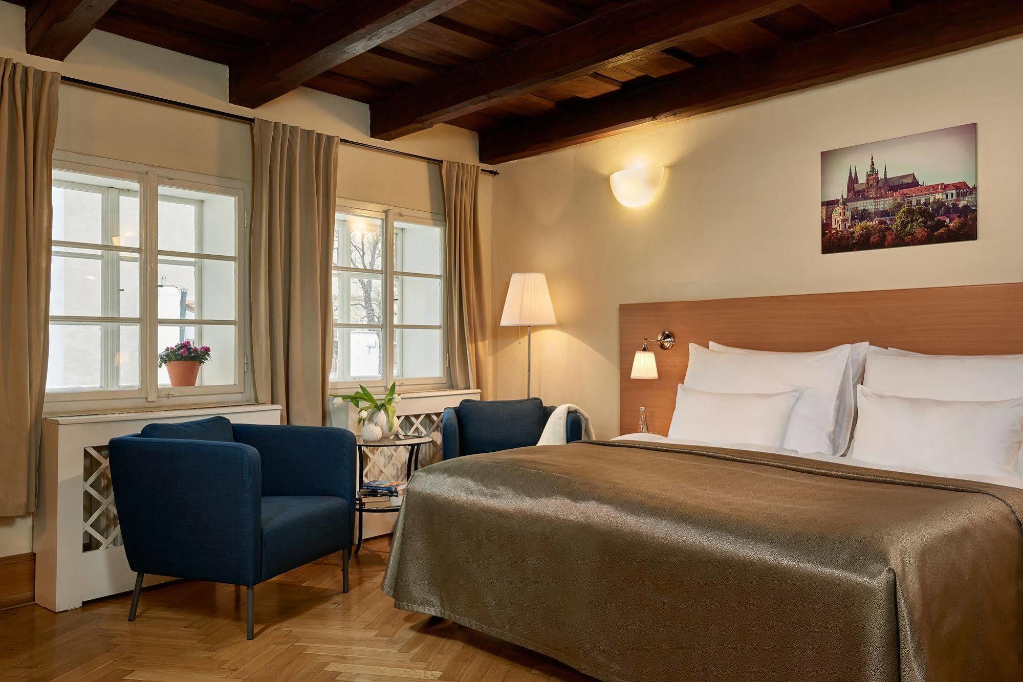Hotel Mostecka 12 3*