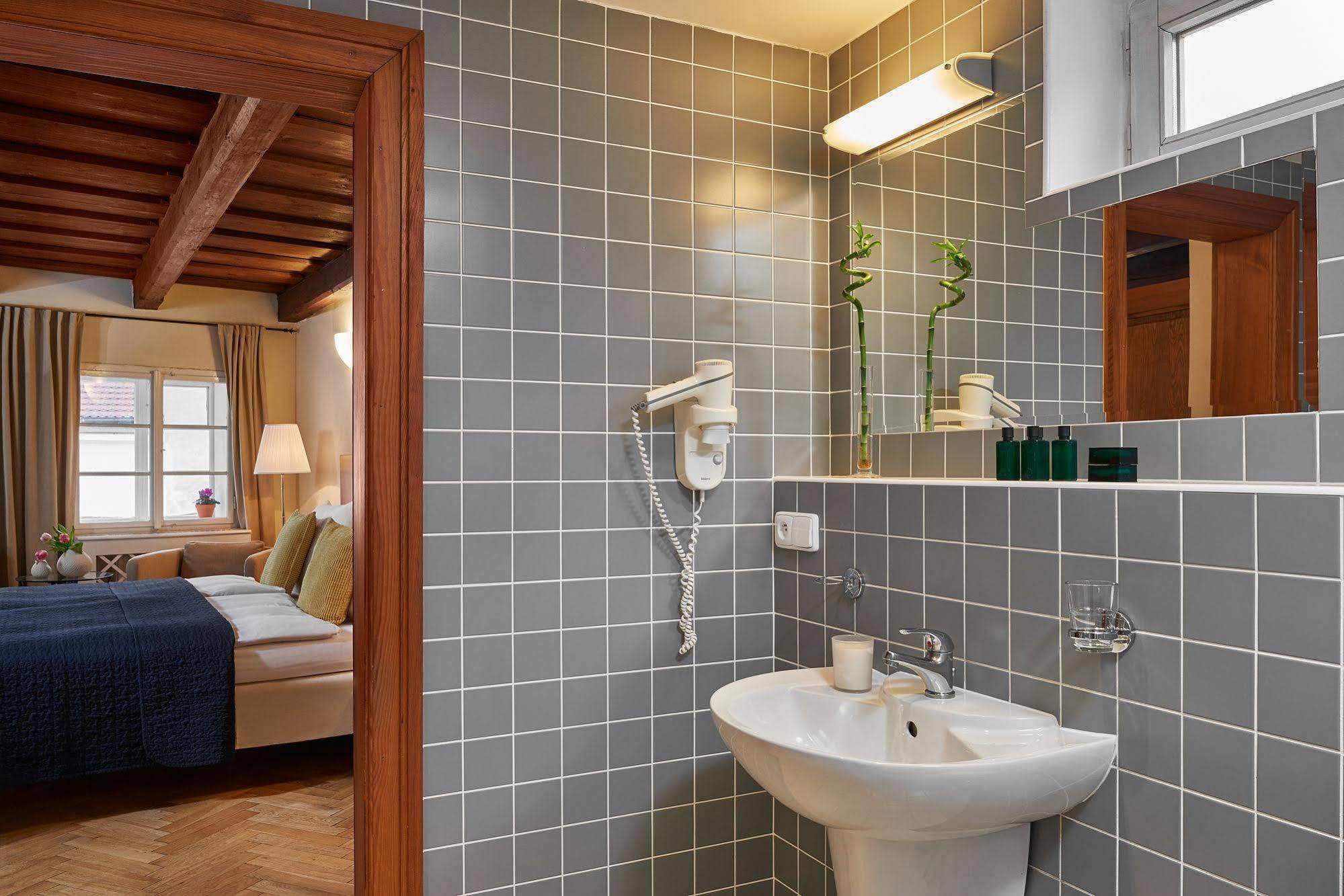 Hotel Mostecka 12 Prague