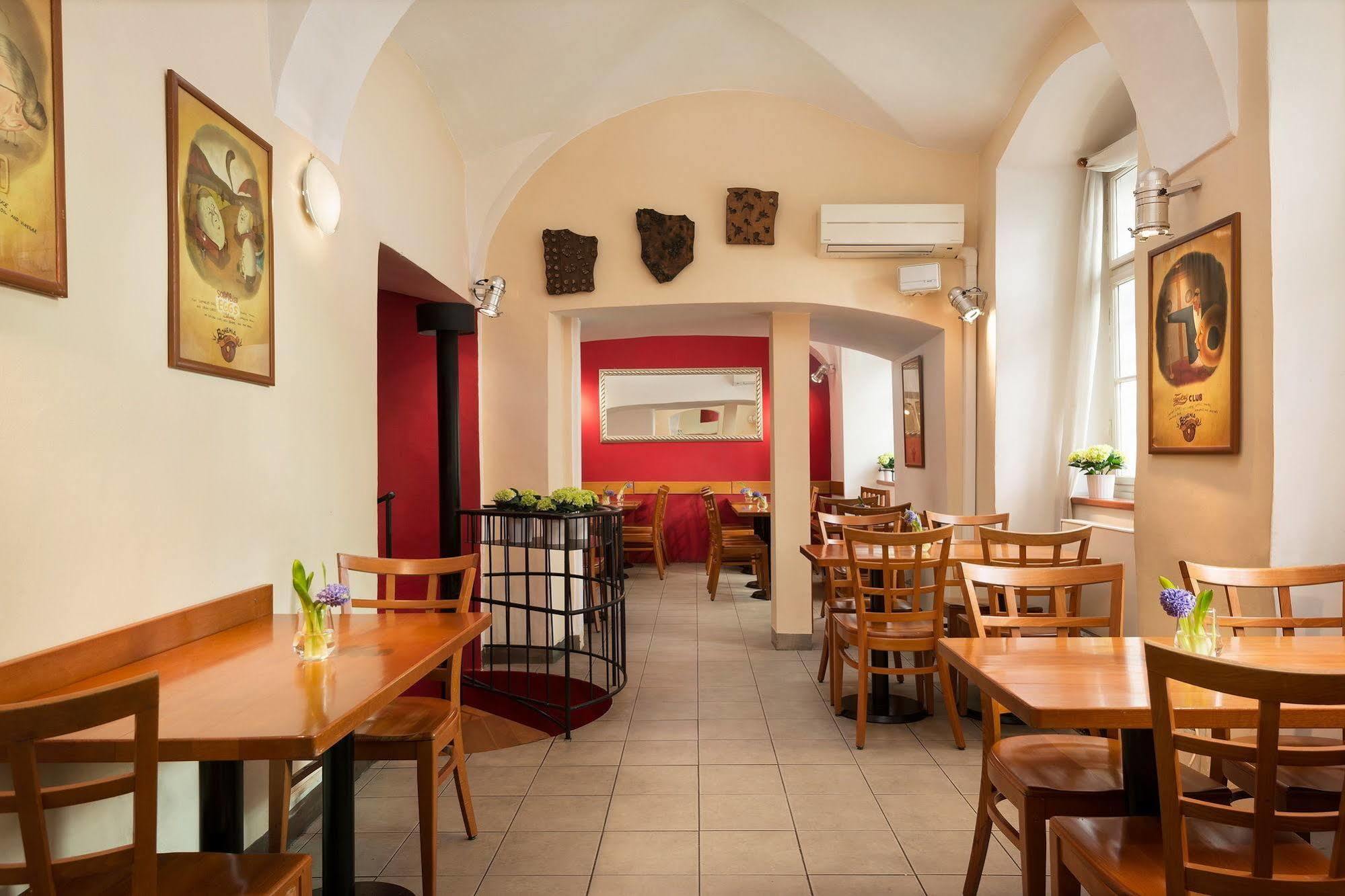 Hotel Mostecka 12