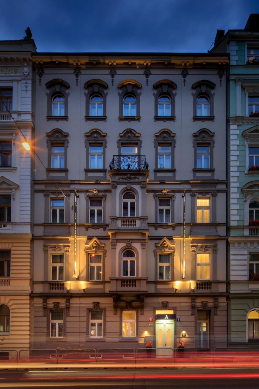 Apartment Avenue Legerova 19