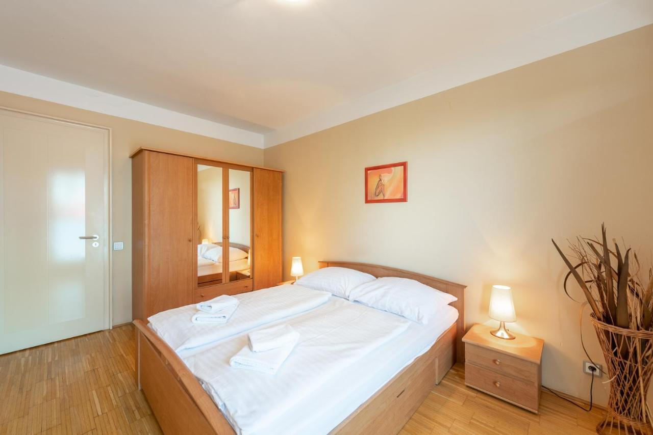 Luxury Apartment River Diamond Residence * Prague