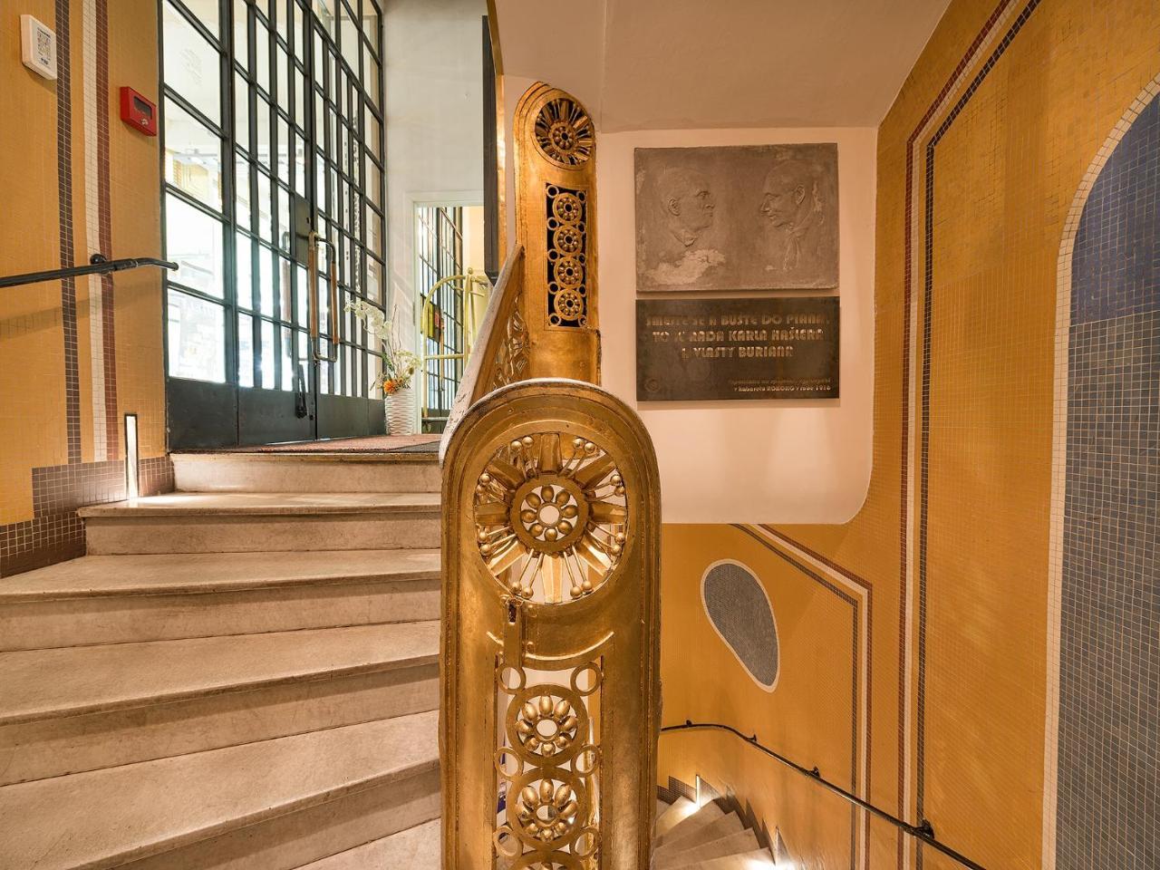 Ea Rokoko Hotel 4*