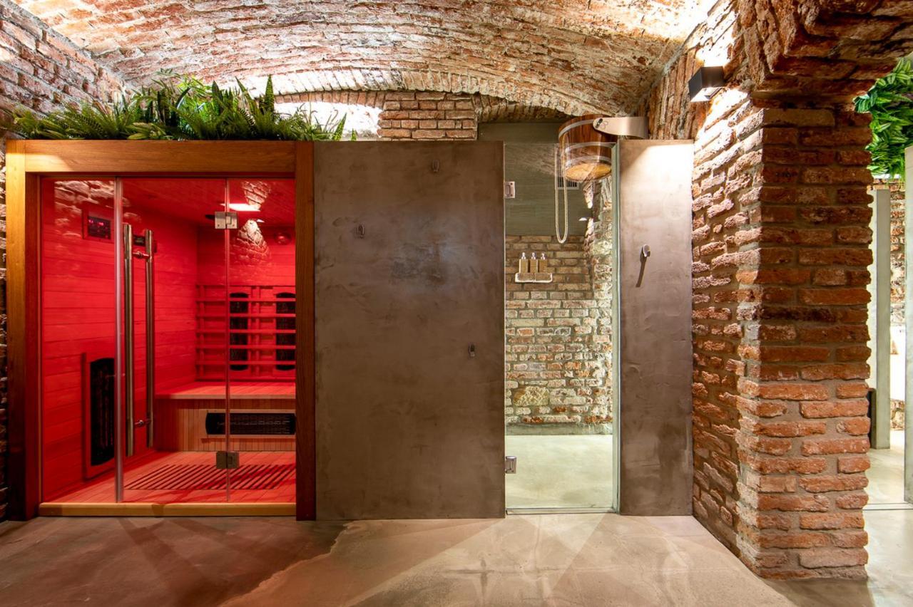 Hotel Miss Sophie's New Town&wellness 4*