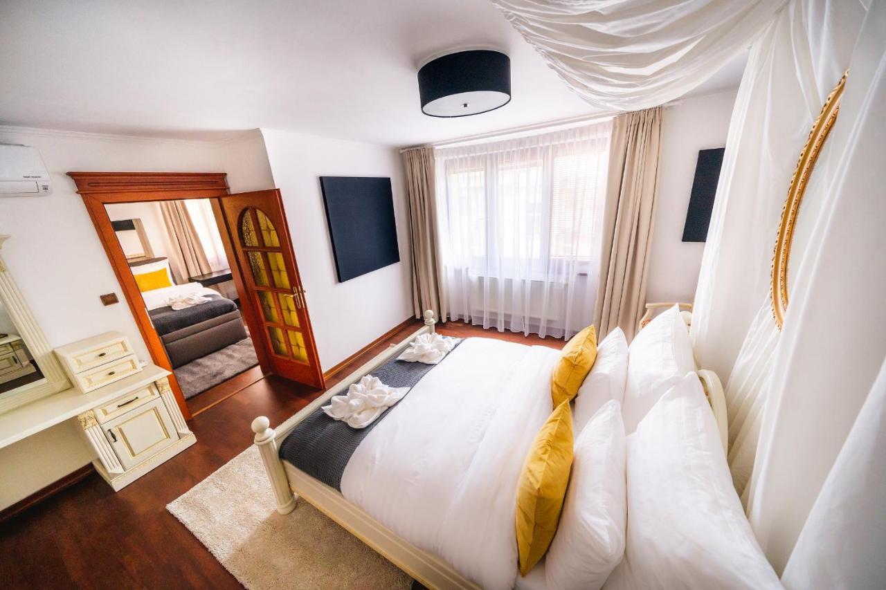 5br 2bath Masarykovo Nabrezi