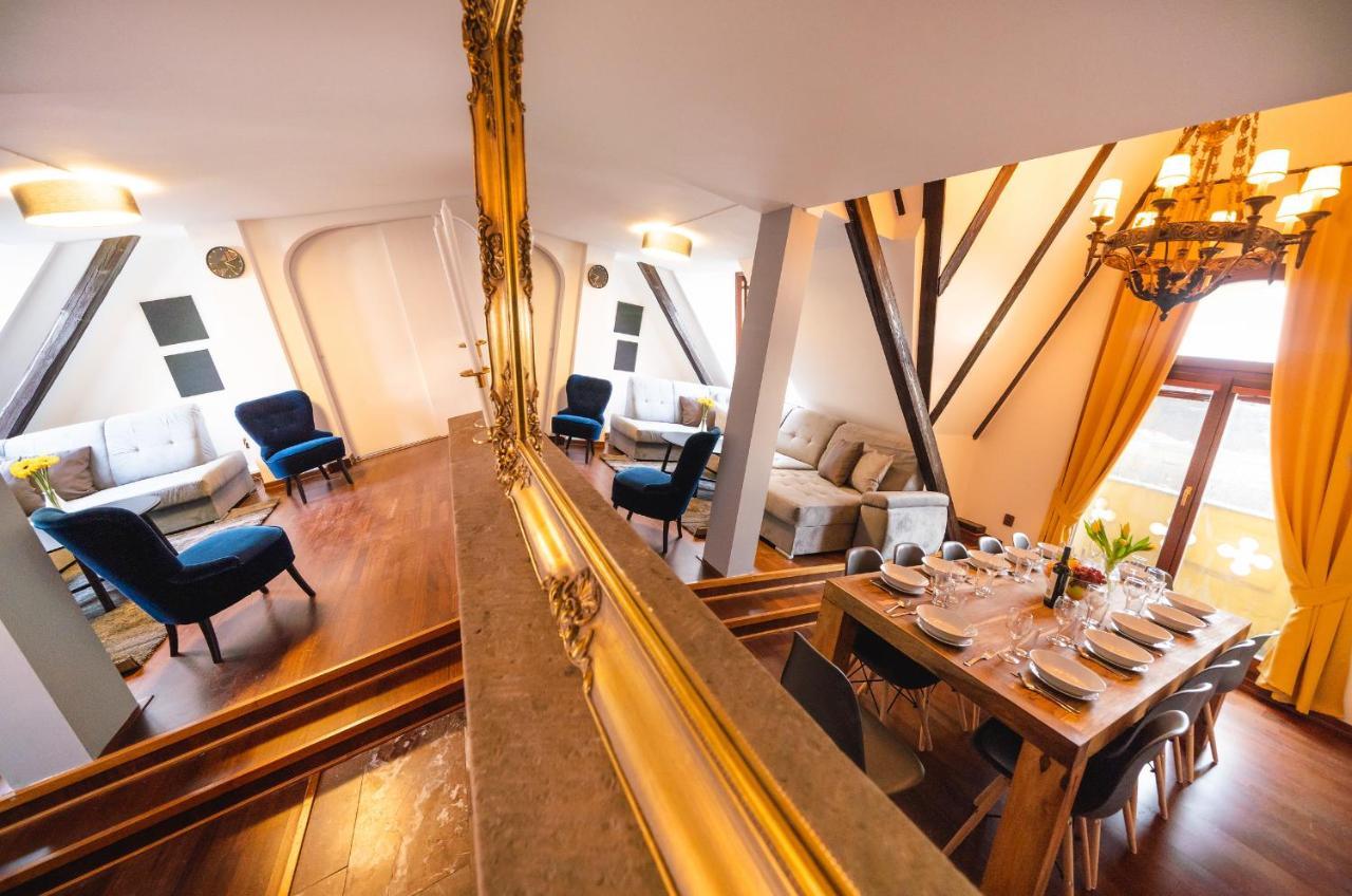 5br 2bath Masarykovo Nabrezi * Prague