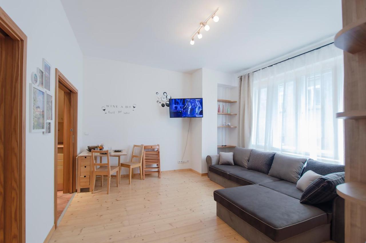 Apartment 19 Nekazanka