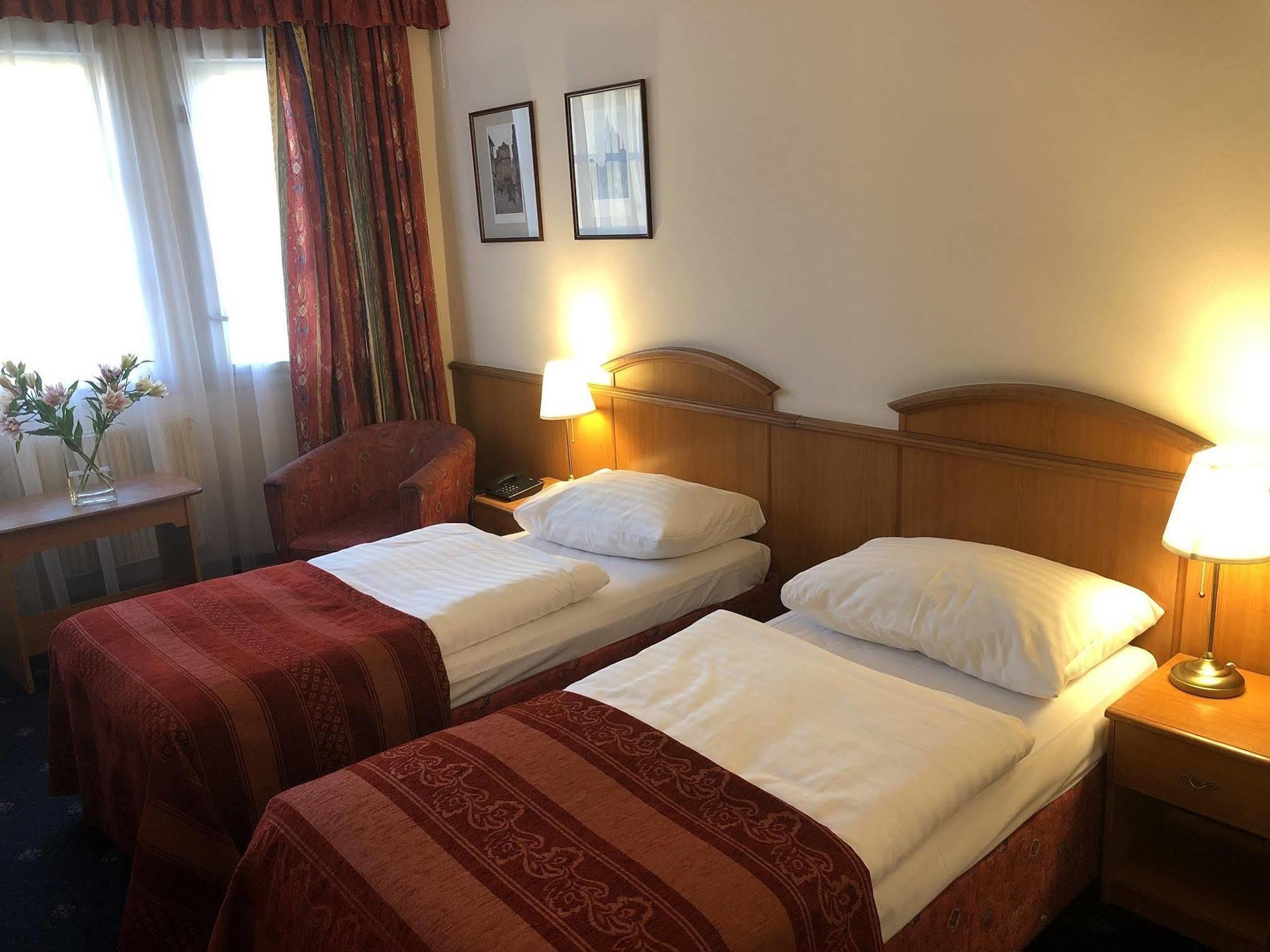 Hotell Kavalir 3*