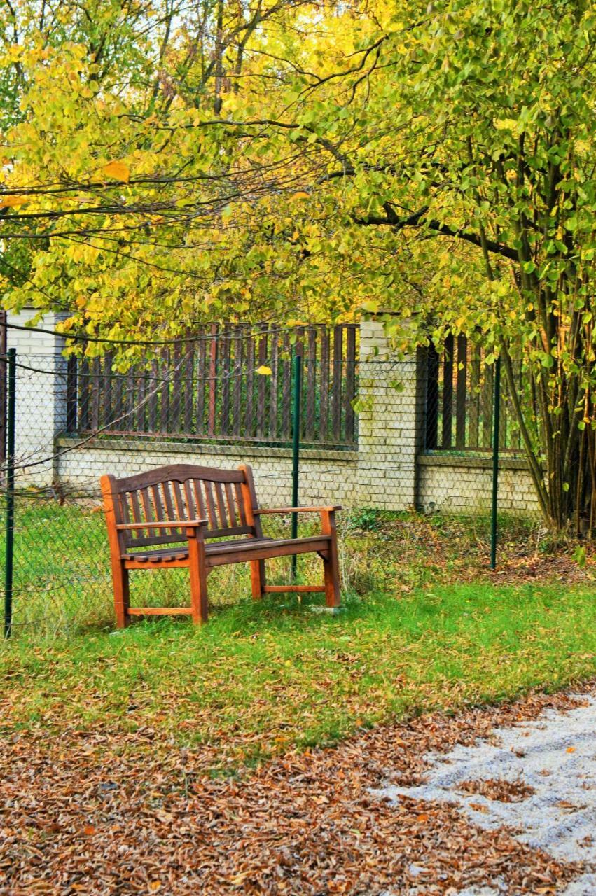 Feriehus Ubytovani V Klanovicich - Forest Garden Prag
