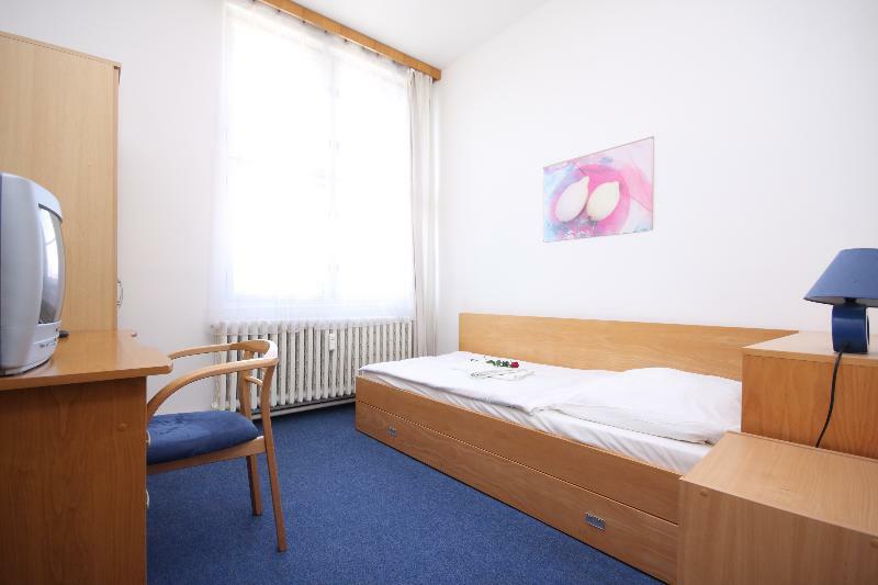 Claris 3* Prag