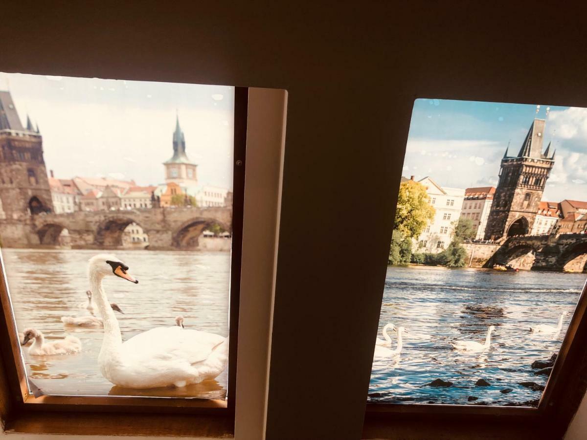 Mai Bohemia And * Prag