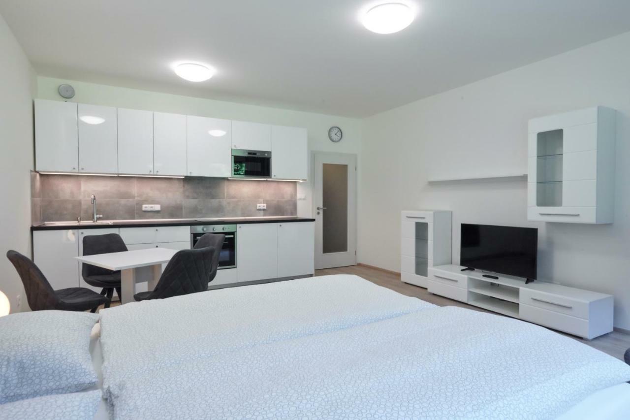 Port Karolina Apartment Prag