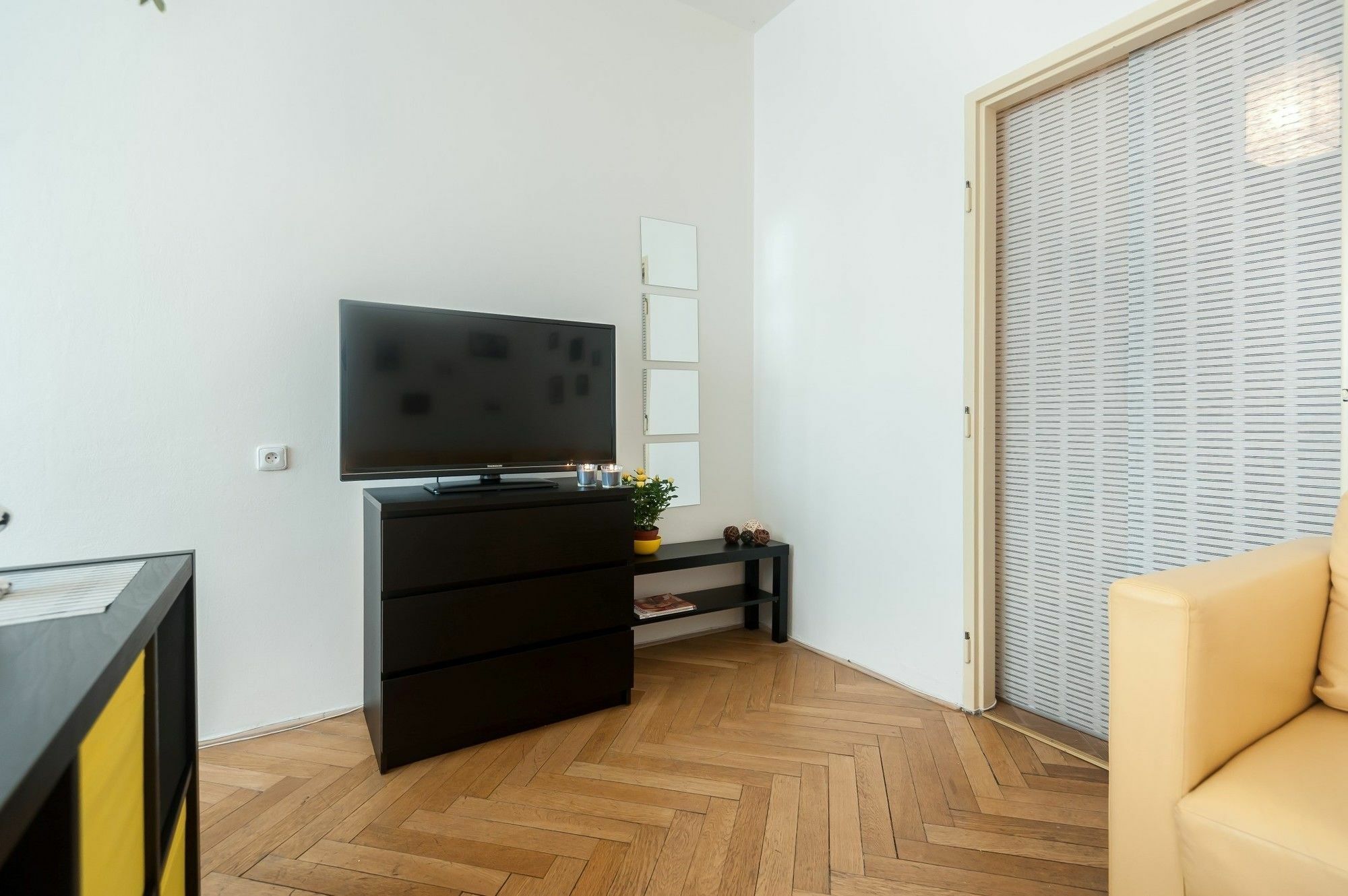 Na Zborenci 10 Apartment Prag
