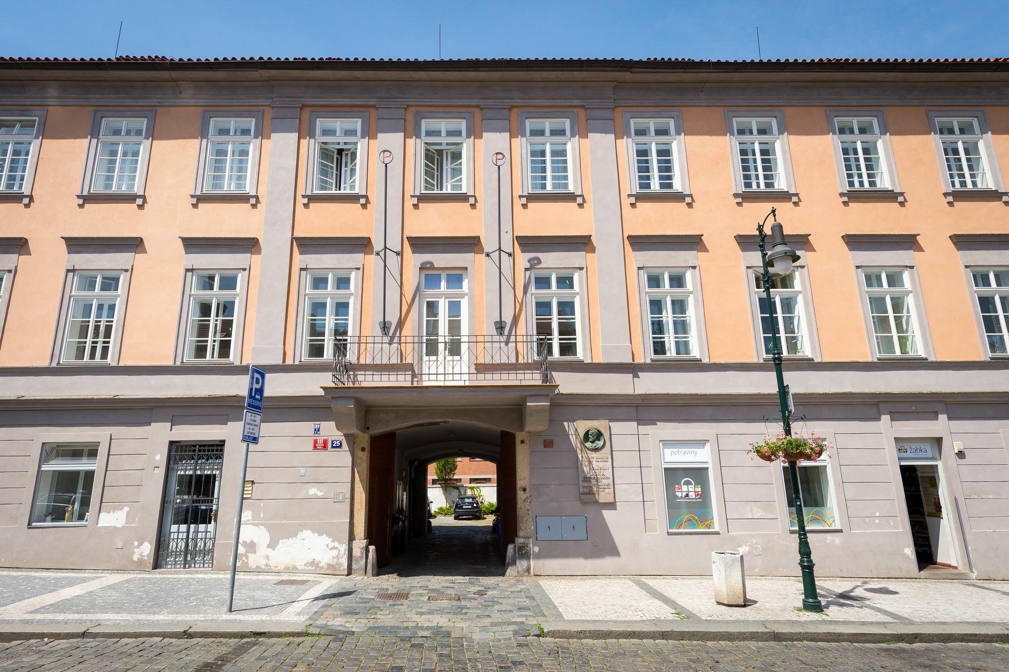 Apartment Empirent Castle