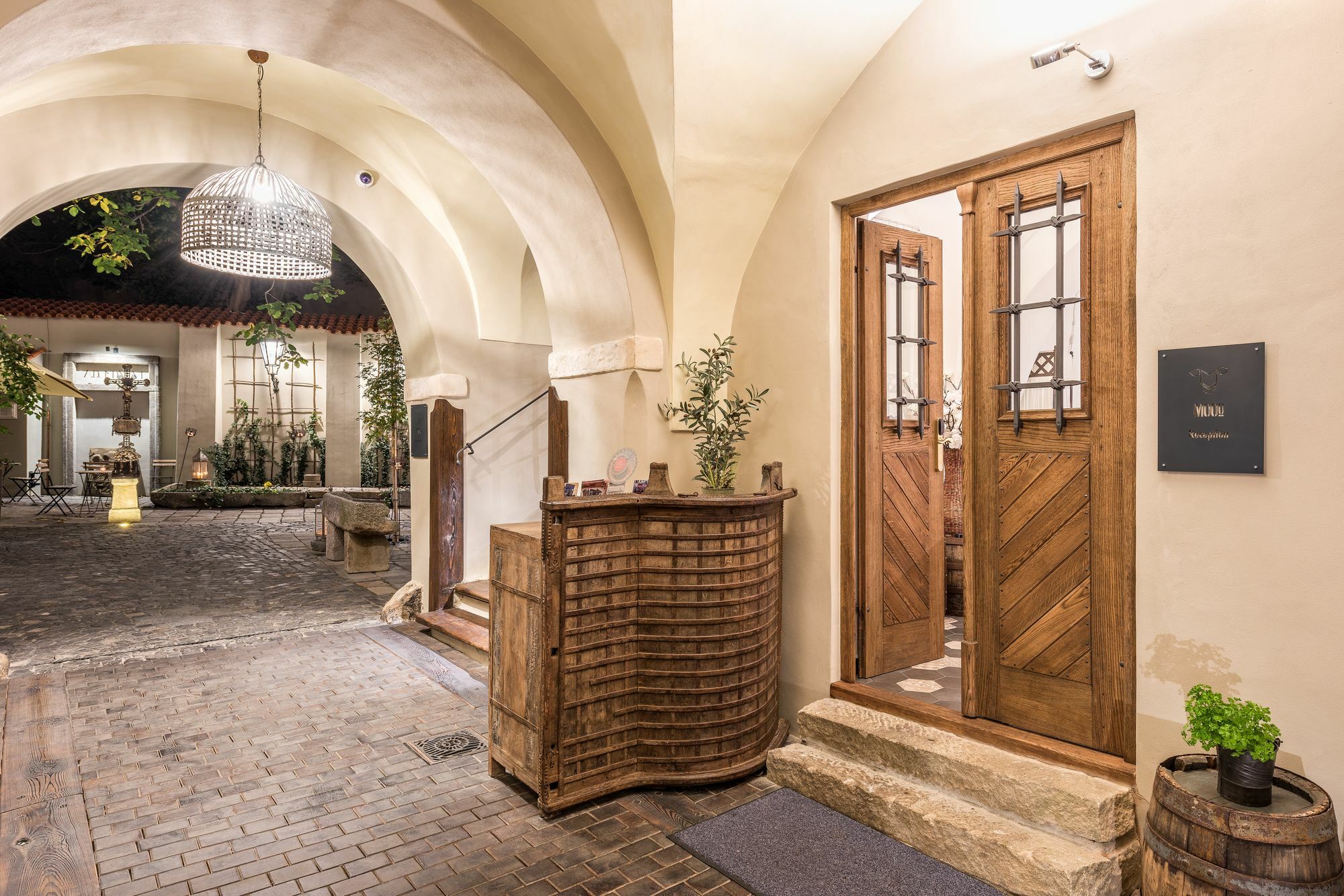 Aparthotel Mooo By The Castle Praha