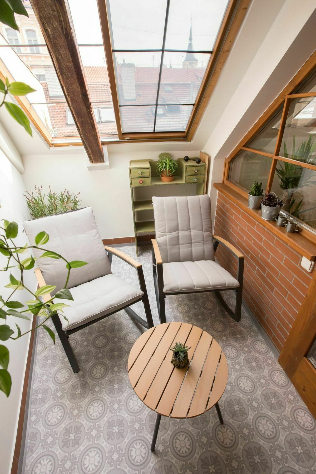 Gigantic Boho Chic 3 Bedroom 3 Bathroom Loft With Hanging Chair *