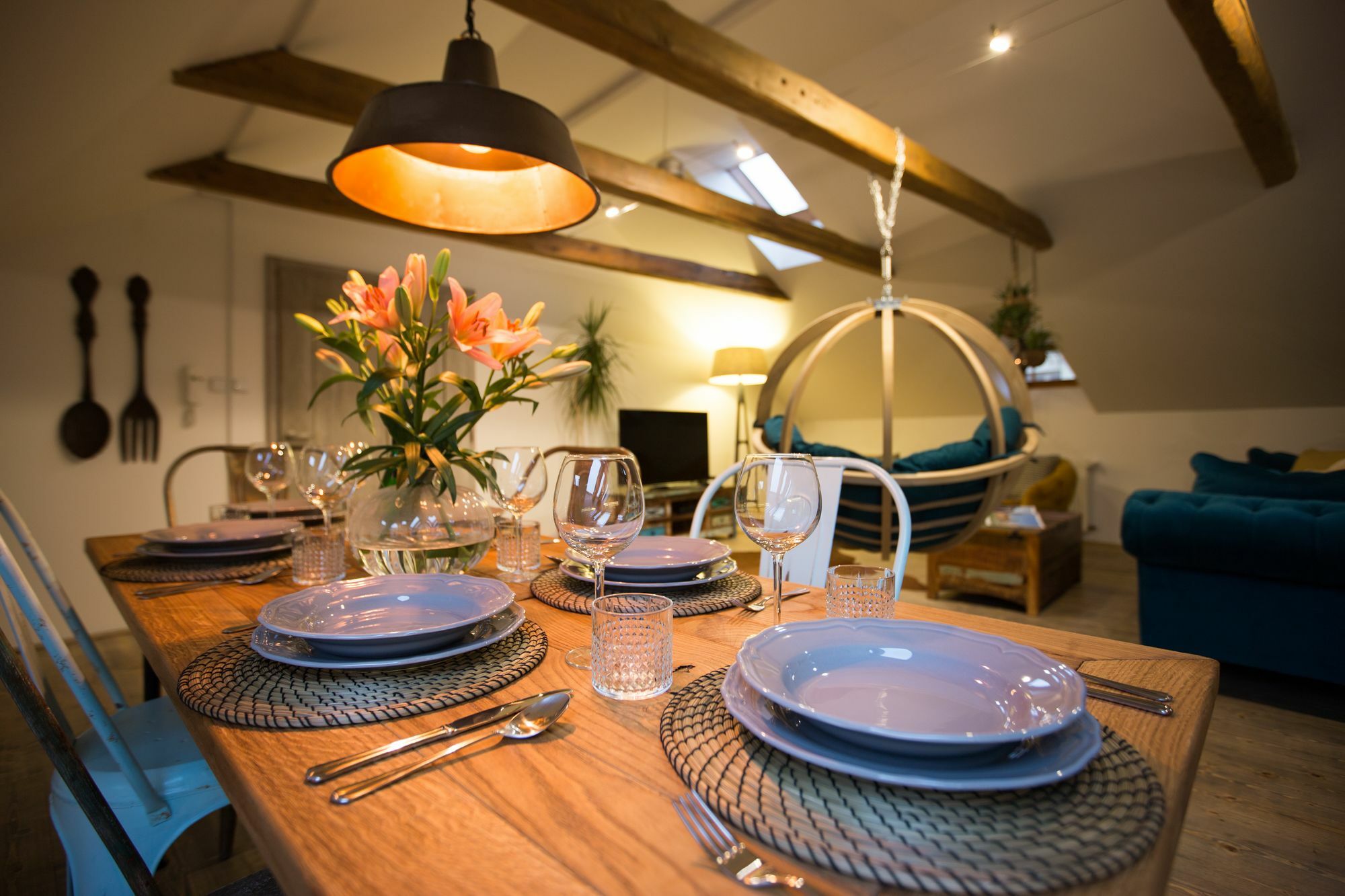Lejlighed Gigantic Boho Chic 3 Bedroom 3 Bathroom Loft With Hanging Chair