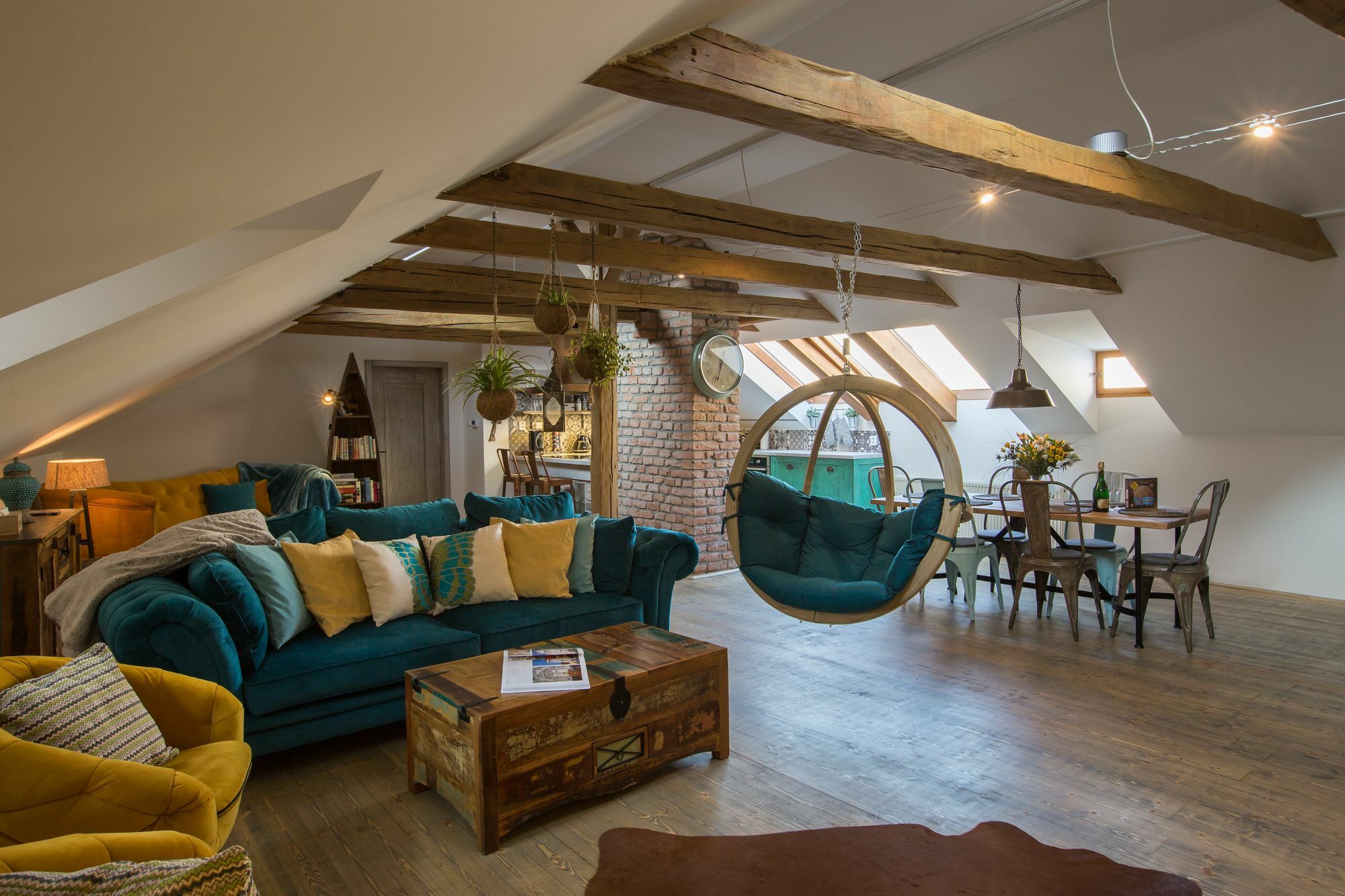 Gigantic Boho Chic 3 Bedroom 3 Bathroom Loft With Hanging Chair Lejlighed *