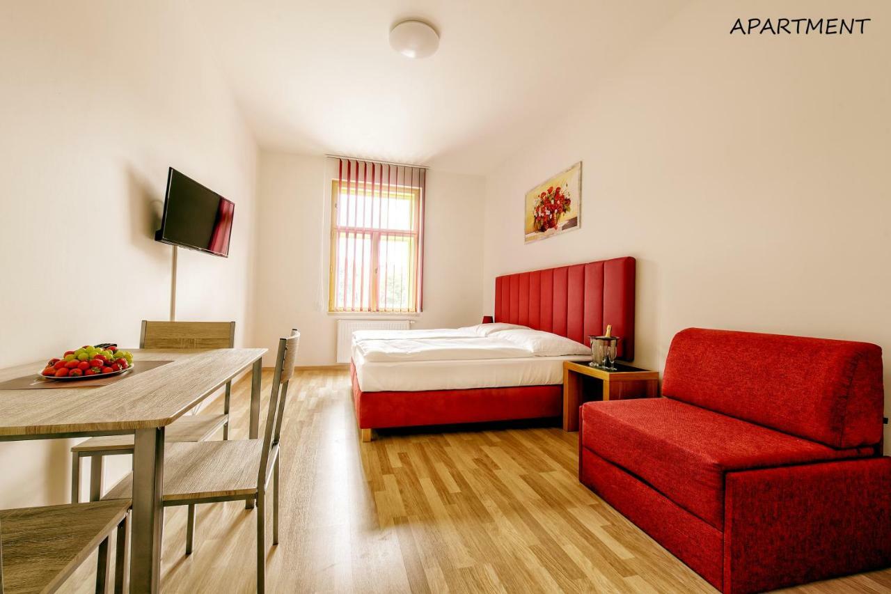 Otakar 3* Praha